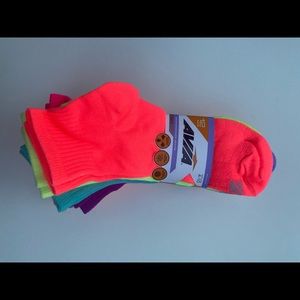 NEW Avia 12 pack socks